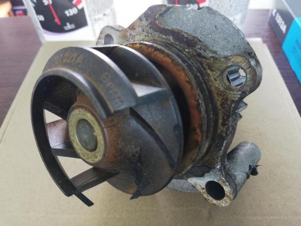 Повреждения крыльчатки водяного насоса 1_0.jpg