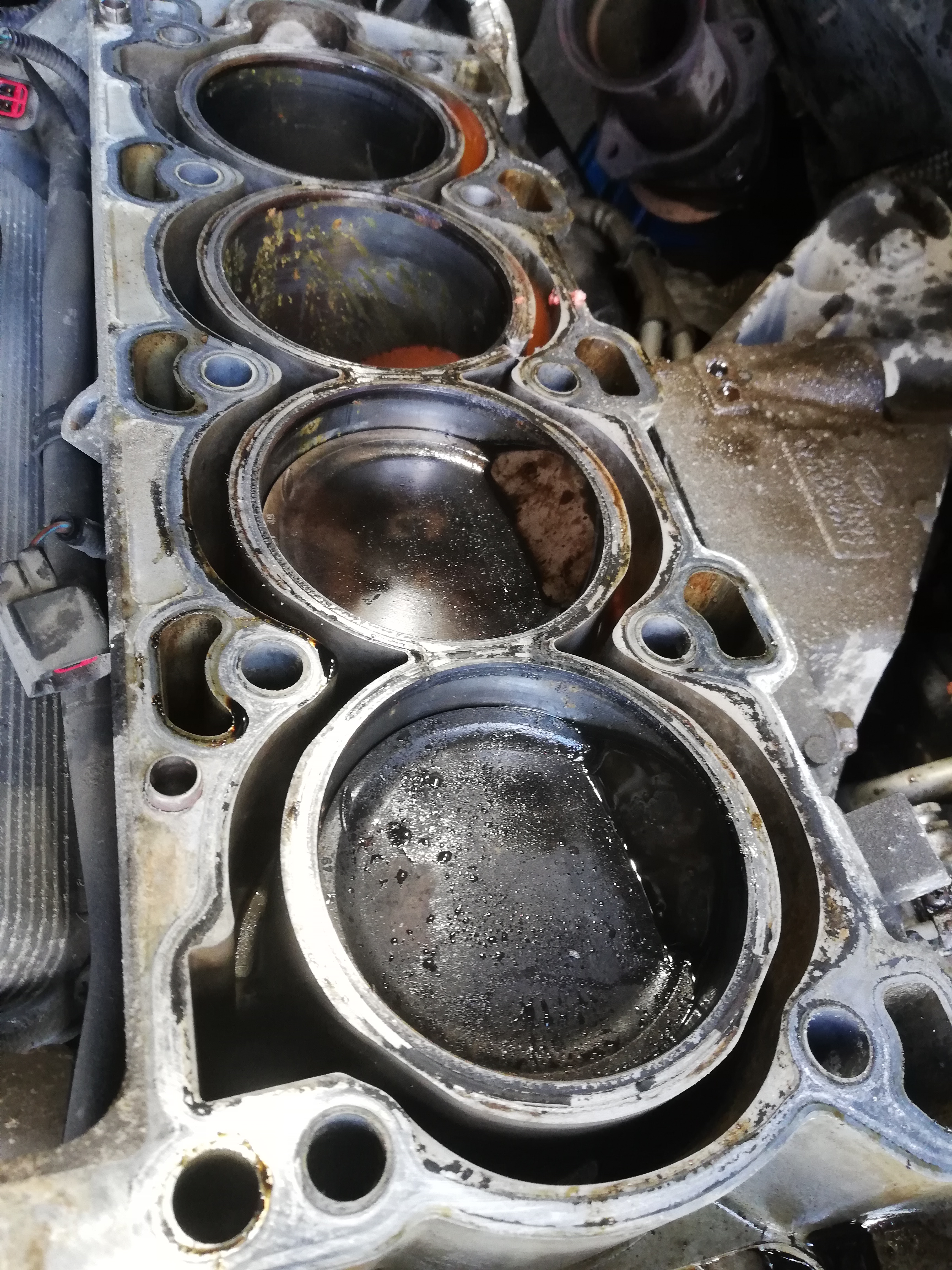 Перегрев двигателя: причины и последствия